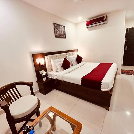Hotel The Pacific Grand, Haridwār Extérieur photo